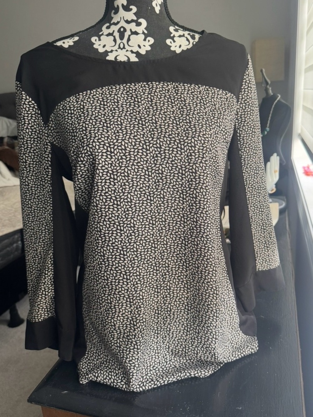 Womens 3/4 sleeve tunic style blouse
